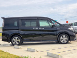 中古車の基本保証(期間は1年間・走行距離は無制限)のホット保証がついております。安心してご購入ください。※中古車保証は車両価格￥400.000-以上からになります。