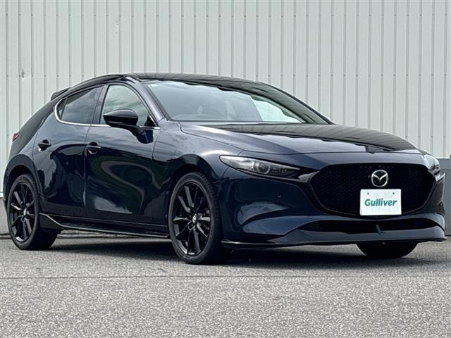 MAZDA3ファストバック 1.8 XD ブラックトーンエディション 4WD 4WD ワンオーナー