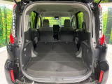 普段のお買い物や通勤、送迎等に十分な荷室スペースを確保しております。セカンドシートを倒すと、大きな荷物の積載も可能です♪