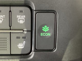 ★ECONスイッチ★ エコドライブを加速しよう!スイッチをONにすると、運転の仕方によるロスを抑え込み燃費をよくするようクルマが頑張ります(*^ー^*)燃費向上にチャレンジ♪
