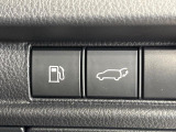 【パワーバックドア】スマートキーや運転席のボタンを押すだけでリアゲートが自動で開閉します!荷物を持っている時や、高い位置にあるバックドアを閉める際に便利な機能です♪