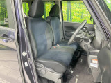 運転席シート廻りは使用感も少なく、良好な状態となっています。丁寧に使われていたことがよくわかりますね。