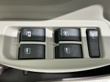 県外のお客様にも販売しております。 気になるお車があればぜひお問合せ下さいね! ご来店での納車やご自宅への配送手配など、お客様のご都合に合わせてご対応させていただきます。