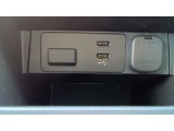 Apple CarPlay  / Android Auto対応