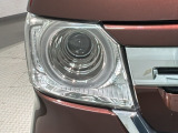LEDヘッドライトは、点灯の瞬間から最大光量を発揮し、突然暗くなるトンネルなどでの安定感を高めます。