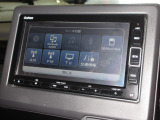ナビゲーションは純正メモリーナビ(VXM-214VFi)を装着しております。AM、FM、CD、DVD再生、Bluetooth、音楽録音再生、フルセグTVがご使用いただけます。