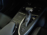 電動パーキングブレーキ・ブレーキホールドを装備してます。ホールド機能は信号待ちが多い一般道で疲労軽減になり、大好評です!