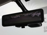 車両後方を映し出します・スマートルームミラー装備です。