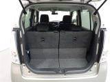 広々としたラゲージスペースを備えています。大きなものや長さのある荷物もしっかりと積み込めます。