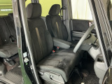 当車両は、次のお客様に気持ちよくお乗りいただくため、専門スタッフによる【徹底シートクリーニング】を施工済みです!