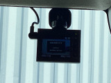 ドライブレコーダー付きです!!映像・音声などを記録する車載装置です。 もしもの事故の際の記録はもちろん、旅行の際の思い出としてドライブの映像を楽しむことができます!!