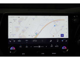 ドライバーが運転操作に集中できるコックピット思想、「タズナコンセプト」が取り入れられたインテリアとなっています