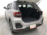 「使ってバック・・カードのポイントで月々の負担を軽減」。車種・年式によっては、対象外の車もあります。