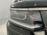 LEDヘッドライトは、点灯の瞬間から最大光量を発揮し、突然暗くなるトンネルなどでの安定感を高めます。