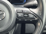 ステアリングスイッチ右側 車間距離切替スイッチ、LTAスイッチ、クルーズコントロールスイッチ、オーディオスイッチ。 前方から目を離すことなく操作できます!