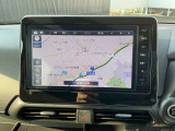 日産純正9インチメモリーナビ(MM223D-L)装備。スマートフォンによる部分地図更新、Bluetooth接続での音楽視聴、快適な画面操作と高音質なオーディオ再生。無料地図更新付きです。