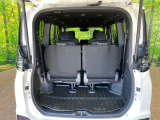 普段のお買い物や通勤、送迎等に十分な荷室スペースを確保しております。セカンドシートを倒すと、大きな荷物の積載も可能です♪