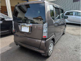 エンジンオイルは汚れ具合に関わらず、全てのお車交換しております。当店のこだわりの1つです。