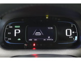 マルチインフォメーションディスプレイ付きのメーターです!エコ運転へ導く多彩な情報を表示してくれます。