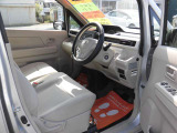 運転席から操作できる多彩なボタンも機能についてはご説明可能です!お気軽にお声掛けください♪