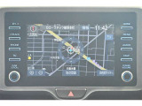 ディスプレイオーディオを装備。スマホとクルマをつなぐことで、これまでのナビに加えて、いろんなサービスが楽しめます。