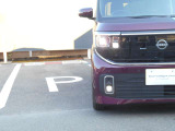 ヘッドライトの上向き下向きを自動で切り替えてくれます。対向車や前方の車にも迷惑をかけにくくなります。