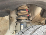 お車を安心してお乗りいただく為には、足回りの定期点検が欠かせません。サービスサポート(有償保証)では無料点検もご提供しており、安心のカーライフをお過ごしいただけるサポート体制が整っています。