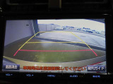 バックガイドモニターで、後方を確認しながら安心して駐車することができます。運転初心者も熟練者も必須の機能ですよ!