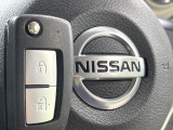 【キーレス】少し離れた場所からでもボタン一つでドアの開錠・施錠ができるのでとっても便利!ドアの鍵穴周りに傷をつけることもありません♪