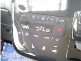 【車屋】として、長く車業界に従事した経験豊富なスタッフが多数在籍しております。