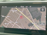 ●純正ナビ:一体感のあるナビは、高級感ある車内を演出してくれます。オーディオ機能も充実しておりますので、運転もより楽しめます♪