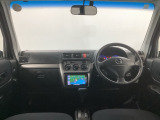 【前方視界】開放的な前方視界!運転がしやすく疲れにくいです♪窓が大きく、見通しがとっても良いおクルマですよ♪