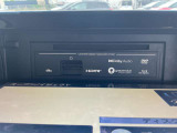 日産純正メモリーナビ・フルセグTV・ブルートゥースオーディオ・ミュジックサーバー・DVD再生などの機能付き!!