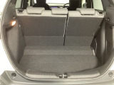 トランクの広さは、どうです、たくさんの荷物が積めますよ。