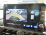 車庫入れ・駐車を安心サポート!バックカメラ装備です。