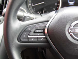 ステアリングスイッチ付きです。運転に集中できます。