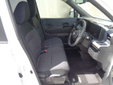 軽&times;EVの新たな体験。もっと運転が好きになる。お問い合わせは03-5672-1023へ