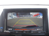 バックガイドモニターで、後方を確認しながら安心して駐車することができます。運転初心者も熟練者も必須の機能ですよ!