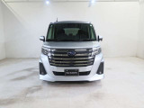 G-PARK旭川の展示場は屋根付きですので天気が悪くてもお好みのお車をご覧いただけます。