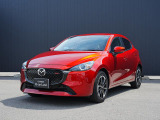 世界統一名称の『MAZDA2』となったコンパクト。「Be a Driver」のスローガンのもと、最適なドライビングポジションを提供できる室内空間と思い通りの走行性能を持った、クラスを超えたお車です!