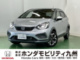 運転席に座った瞬間、広い開放感に包まれます。フロントピラー(フロントガラス両脇の柱)を極限まで細くしたことで、右左折時の死角がほとんどありません。運転が苦手な方でも安心してハンドルを握れます