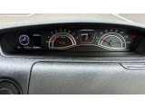 見やすいメーターパネルを採用!運転中も必要な情報をひと目で確認できます♪