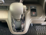 発進時から滑らかに加速する無段階変速のCVTはストップ&ゴーの多い街の中も快適です