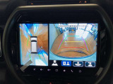 全方位カメラ付きで駐車も安心!