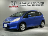 全国納車可 第三者機関証明書付 保証付 ワンオ-ナ- 純正ナビTV Rカメラ CD録音 音楽機器接続 DVD ETC HID VSAクルコン装備のフィットハイブリッド ナビプレミアムセレクション入庫!