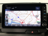【純正9インチナビ】使いやすいナビ操作にオーディオ機能も充実!Bluetooth接続で運転中のハンズフリー電話や好みの音楽を車内に流す事が出来ます。ラインナップや車種に応じて豊富な機能が使用可能♪