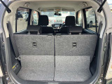 【トランク】余裕を持って荷物を積めます。
