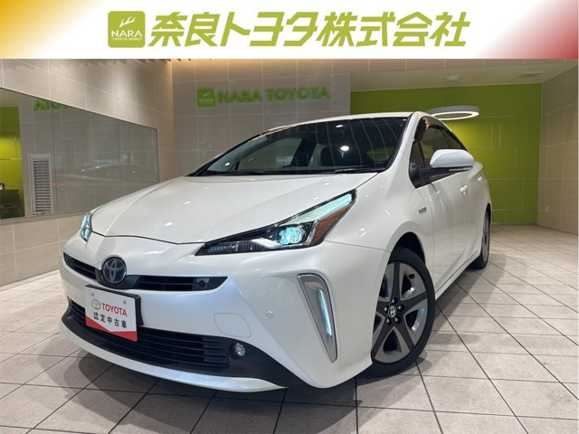 トヨタ プリウス 