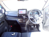 周りが見やすく運転しやすいお車です♪
