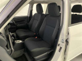 厚みがあって、座り心地のいいシート。運転席も助手席もリラックスしてゆったりと座れます♪